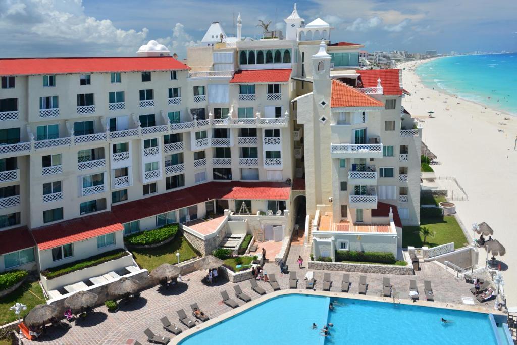 Bsea Cancun Plaza Hotel Exterior photo